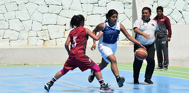 Imagen del equipo de baloncesto femenil